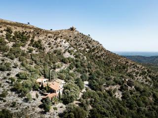 Hilltop Sheepfold In Castelnou - Cazilhac - 0