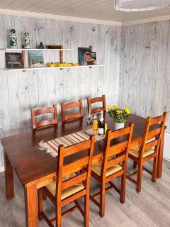 Modernized Log Cabin With Views Of The Mountains - 2
