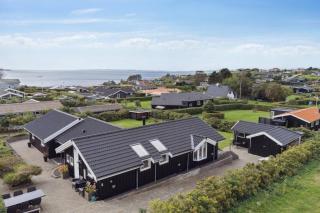 Sommerhus Med Havudsigt På Guldkysten Ved Ebeltoft - Ebeltoft - 0