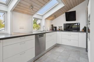 Sommerhus Med Havudsigt På Guldkysten Ved Ebeltoft - Ebeltoft - 4