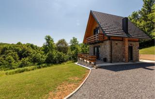 Lovely Home In Lipovlje - - 0
