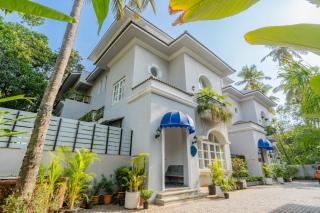 Mediterranean 5 BHK Hideaway with Pool near Popular Beaches - Calangute - 0