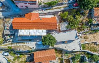 Awesome Home In Grebastica With Wifi - 1