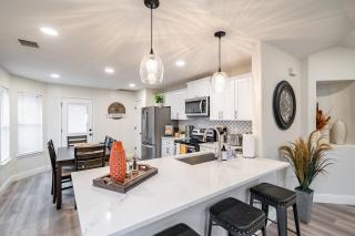 Modern home near BMT & Downtown SAN ANTONIO - 1