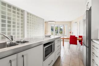 Waterfront 2 Bed, 2 Bath & Pool - Paihia - 3