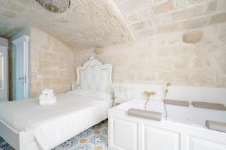 Reale – Suite con Vasca Idromassaggio nel Centro Storico - 2