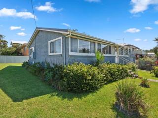 Sandy Toes - Sawtell - 6
