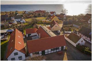 Apartment Near Beach, Harbor And Coast Path - Svaneke - 0