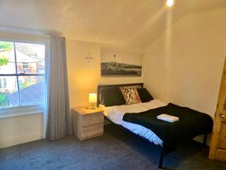 Cozy Room - Shared Amenities in Bostock Avenue - Kingsthorpe - 2