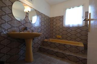 First floor of a typical house close to Aix en Provence 6 personnes - Châteauneuf-le-Rouge - 6