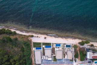 Adria Resort - SEAFRONT Villa B - 5