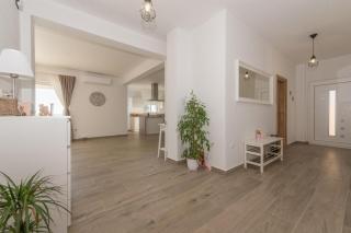 Villa Kamber - Tinj - 2