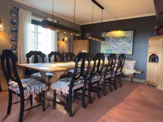 Mountain Home With 5 Bedrooms And 2 Fireplaces - 4