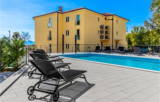Amazing Apartment In Kostrena With Swimming Pool - 5