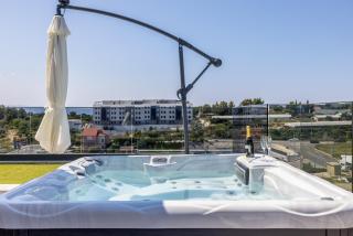 Penthouse Alure - 7