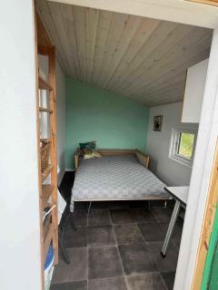 Lake Cabin In Peaceful Natural Surroundings - Østbirk - 8