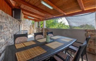 Beautiful Apartment In Bribir With Wifi - 2