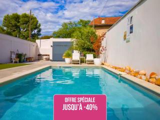 Idéal Familles & Groupes - 10min Avignon - 5min Gare - Grand jardin clos - Parking gratuit - Au calme - Maison haut de gamme - Entièrement climatisé - "Chacun son espace" - Sorgues - 0