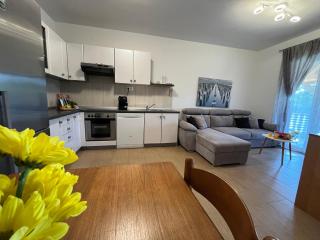 "DeeZee" Apartment - 7