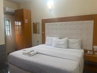Beamgate Hotels & Apartments, Abak Rd, Uyo - Uyo - 0