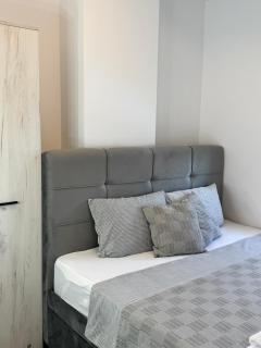 R Lux Apartman Jagodina Akva Park - Jagodina - 1