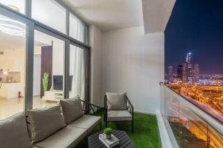 Luxury 3 BHK in Dubai Marina By dPie DEC 2003 - 7