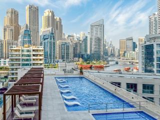 Luxury 3 BHK in Dubai Marina By dPie DEC 2003 - 6