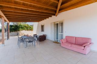Villa Amelia by BarbarHouse - Torre Lapillo - 4