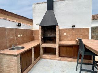 Modern 3-Bedroom Villa with Private Pool & BBQ - Cádiz - 7