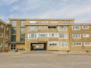 Beachcombers, 13 Chesil House - Bridport - 0