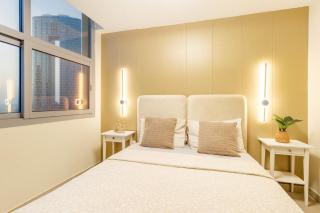 Luxury 3 BHK in Dubai Marina By dPie Dec 1007 - 2