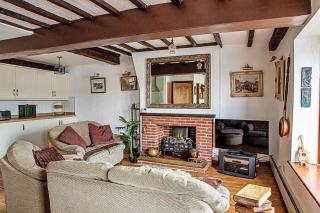 Finest Retreats - Ukulele Cottage - Whitby - 0