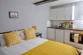 Finest Retreats - Ukulele Studio - Whitby - 0