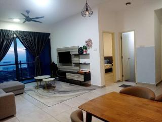Atlantis Two Bedroom 4 to 10 pax - 0