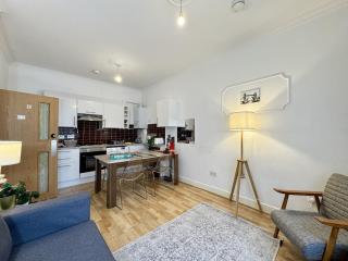 Group Getaway near King's Cross and Camden Town - London - 2