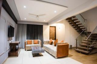 Capetown Shaadows - - 7