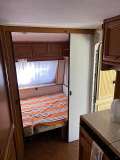 Przyczepa Hobby 460 z przedsionkiem w Dębkach - 2