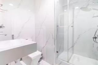 Luxury 3 BHK in Marina Dubai By dPie DEC 1103 - 4