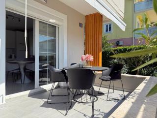 Ferienwohnung Sara Premium in ruhige Lage,Strandnah, klimatisiert, Parkplatz - Funtana - 0