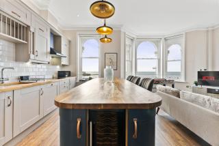 The Gatsby - Penthouse on Worthing Sea Front - Worthing - 4