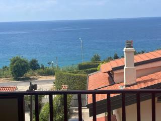 Piedigrotta Apartments by Quokka 360 - Seaside Stays in Pizzo - 0