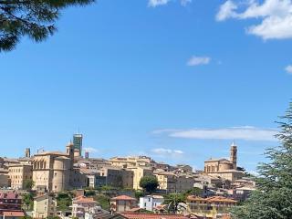BB Da Primo la vista sul borgo Potenza Picena - 7