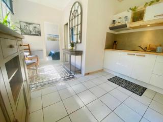 Peaceful Gite By The Black Mountain - 6