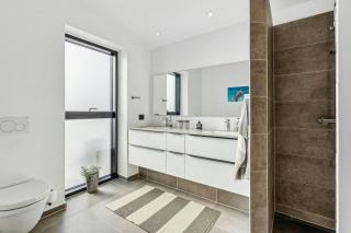 Modern Beach House With Sea Views At Bjørnsknude - Juelsminde - 5