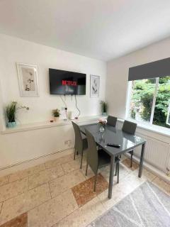 Earls Court 1BR with Lovely Garden View - Londra - 5
