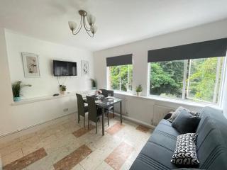 Earls Court 1BR with Lovely Garden View - Londra - 4