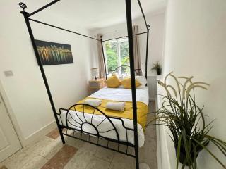 Earls Court 1BR with Lovely Garden View - Londra - 2