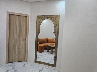 HAGS Apartment - Traditional Modern Apartment, full AC, 10m from airport - 8