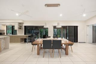 Spacious Family Retreat with Pool - - 1