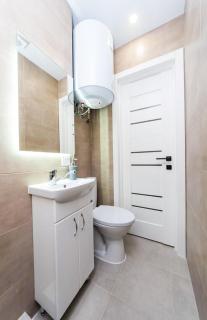 Шикарні апартаменти , Ревуцкого 40в , м Харьківска, Позняки - Kiev - 2